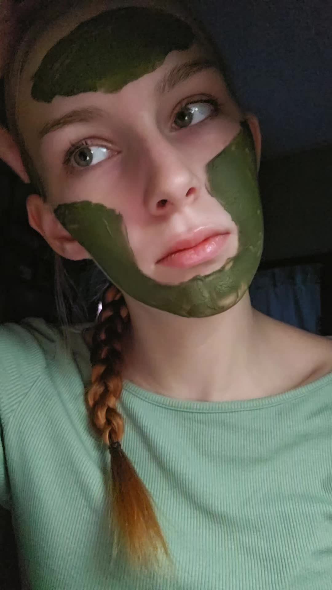 @bri<3