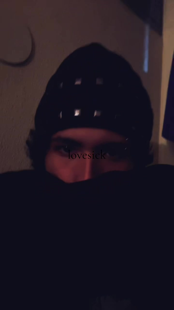 @livingoxymoron0