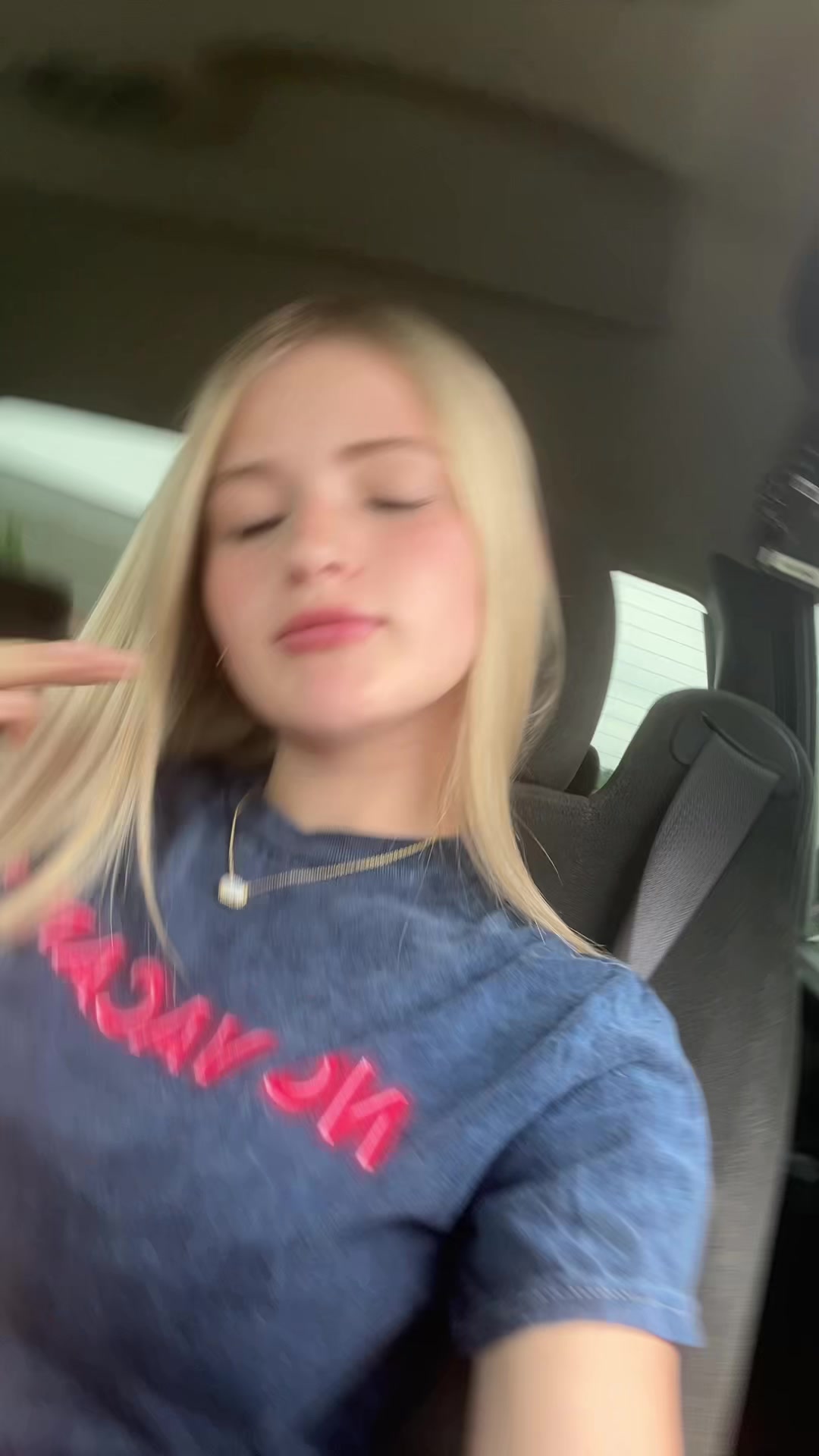 @Akari.🤍