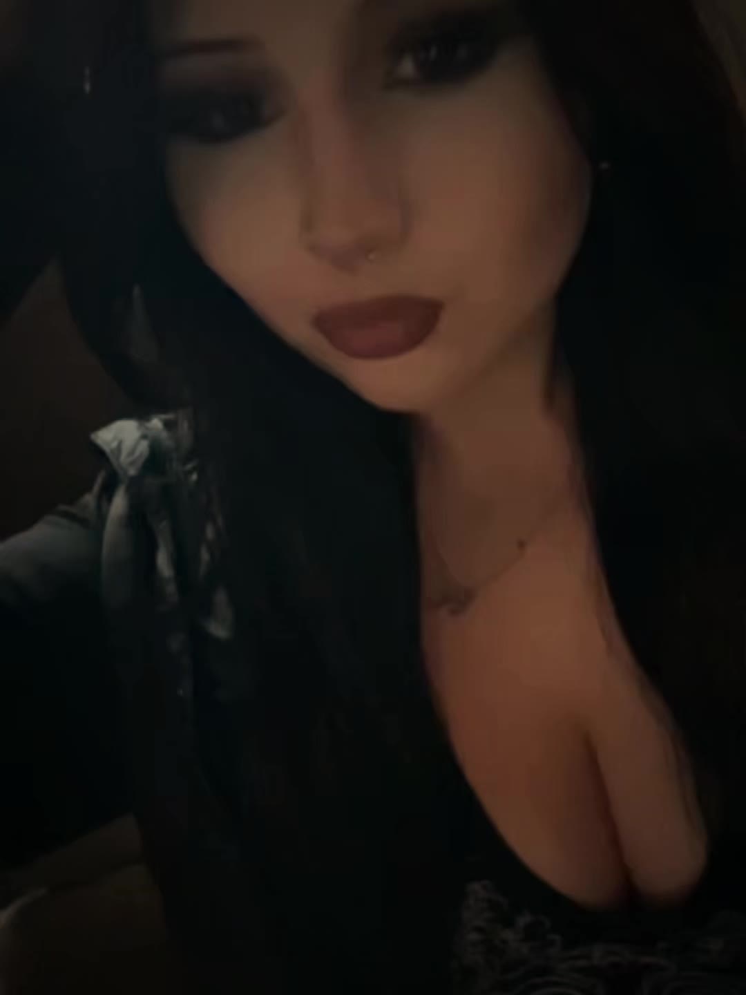 @Miranda🖤
