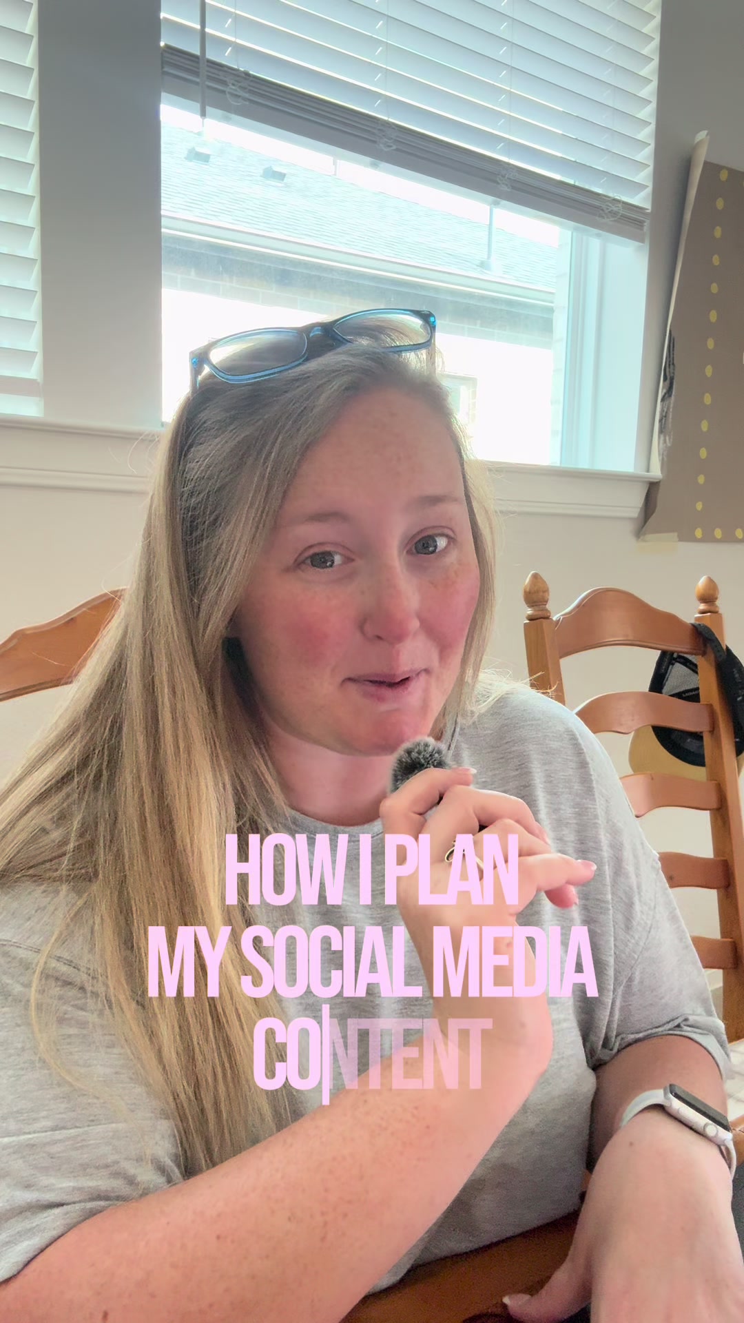 @Lindsey | Banner Artist & Mom