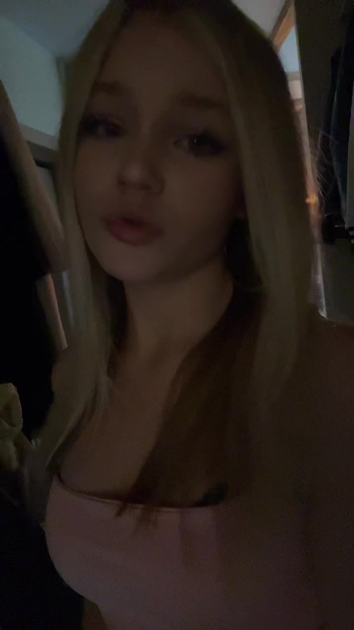 @blondinkaaaa