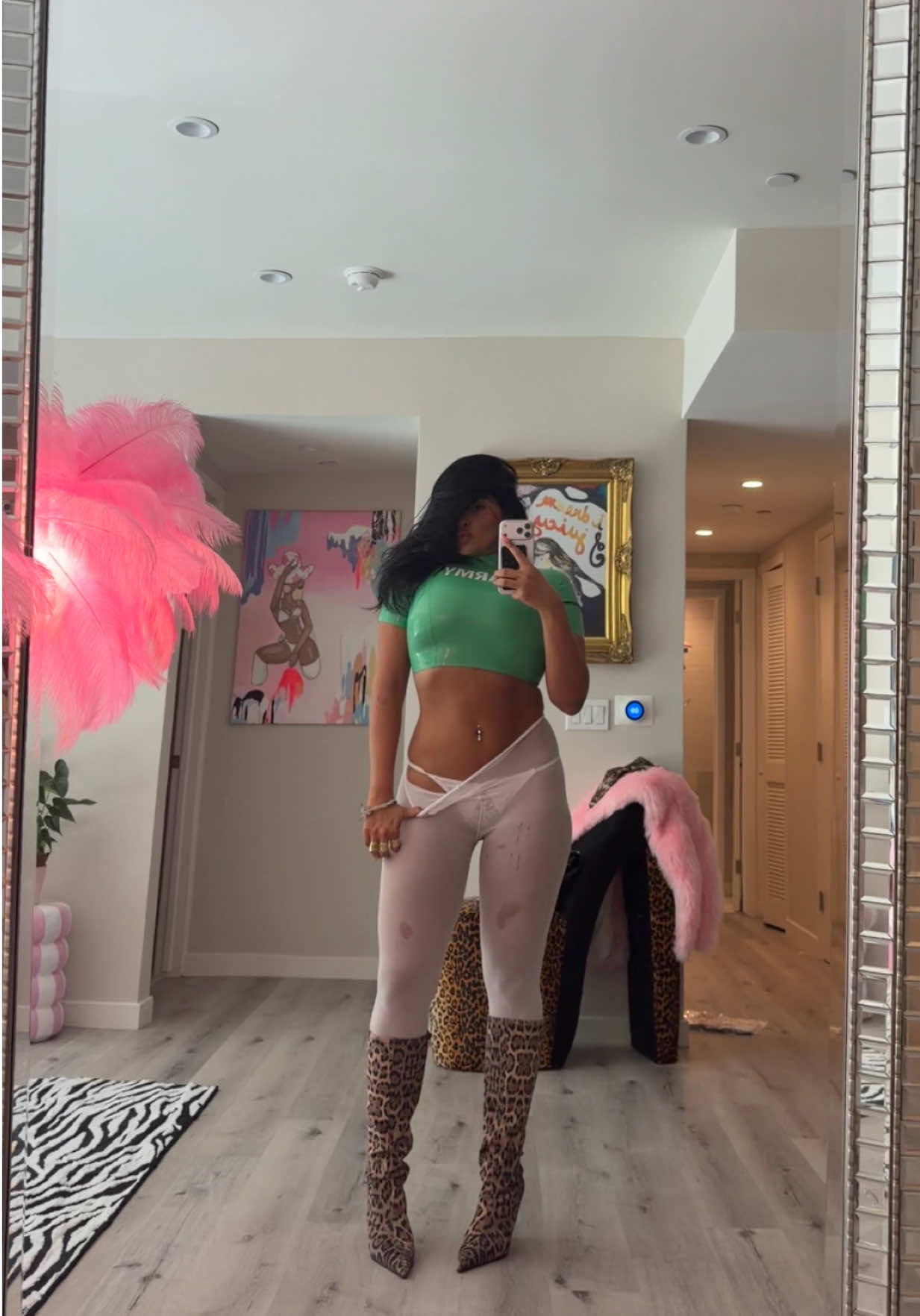 @adrianasahar