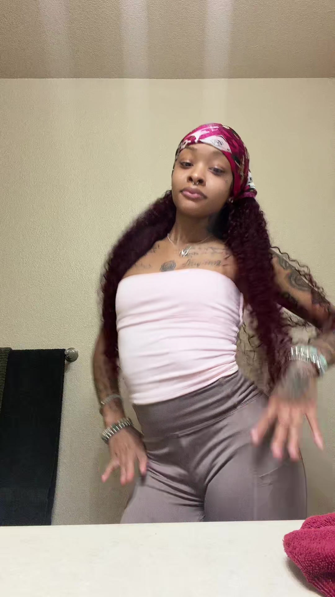 @starkaylaa