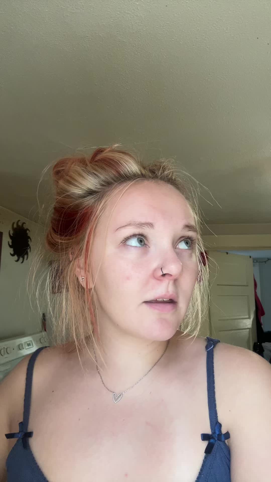 @Meghan🖤