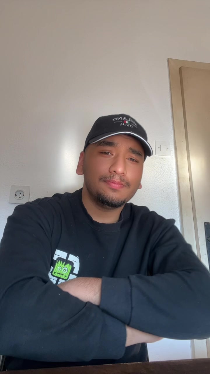 @Aakash_Thapa_kazi