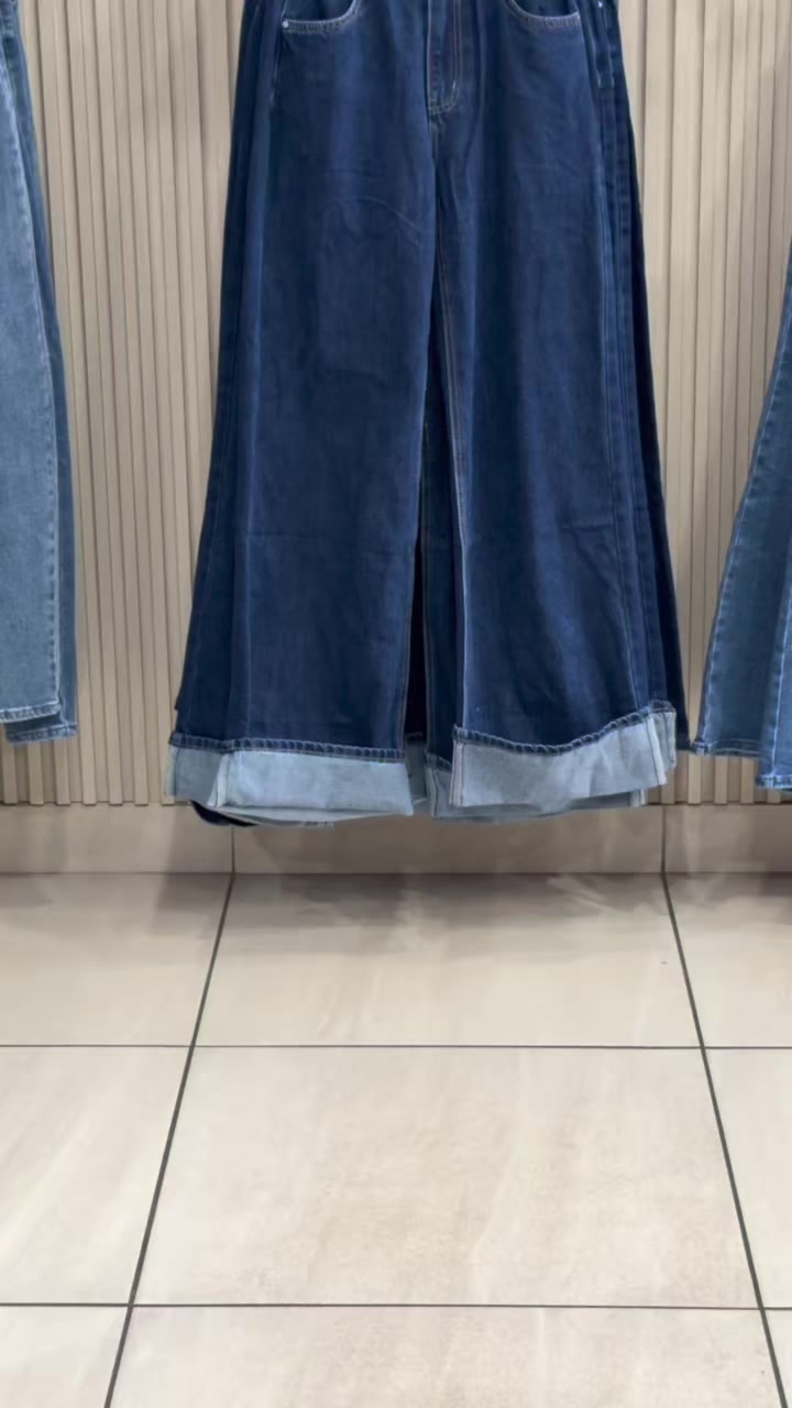 @Robinson y Woni Jeans