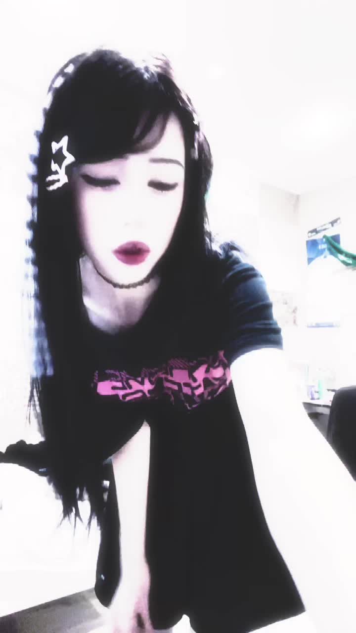 @Y0RU