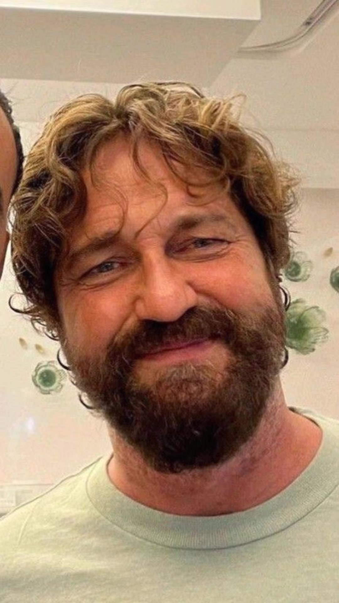 @Gerard Butler for real