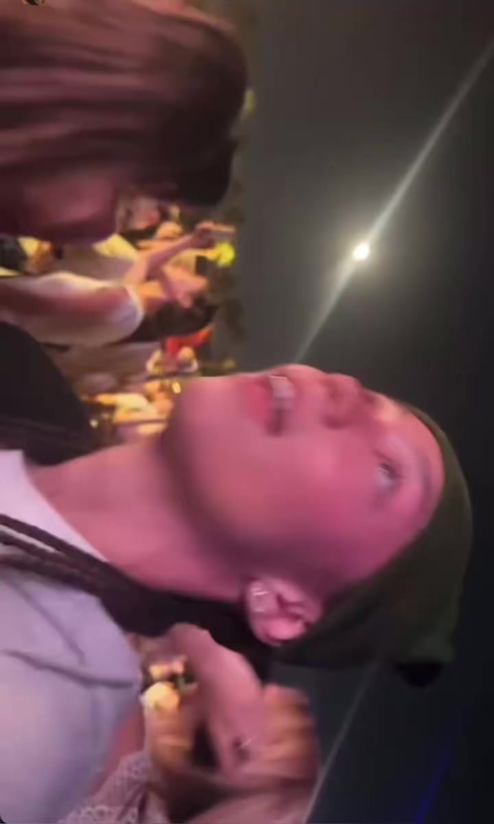 @𝓪𝓰𝓾𝓼