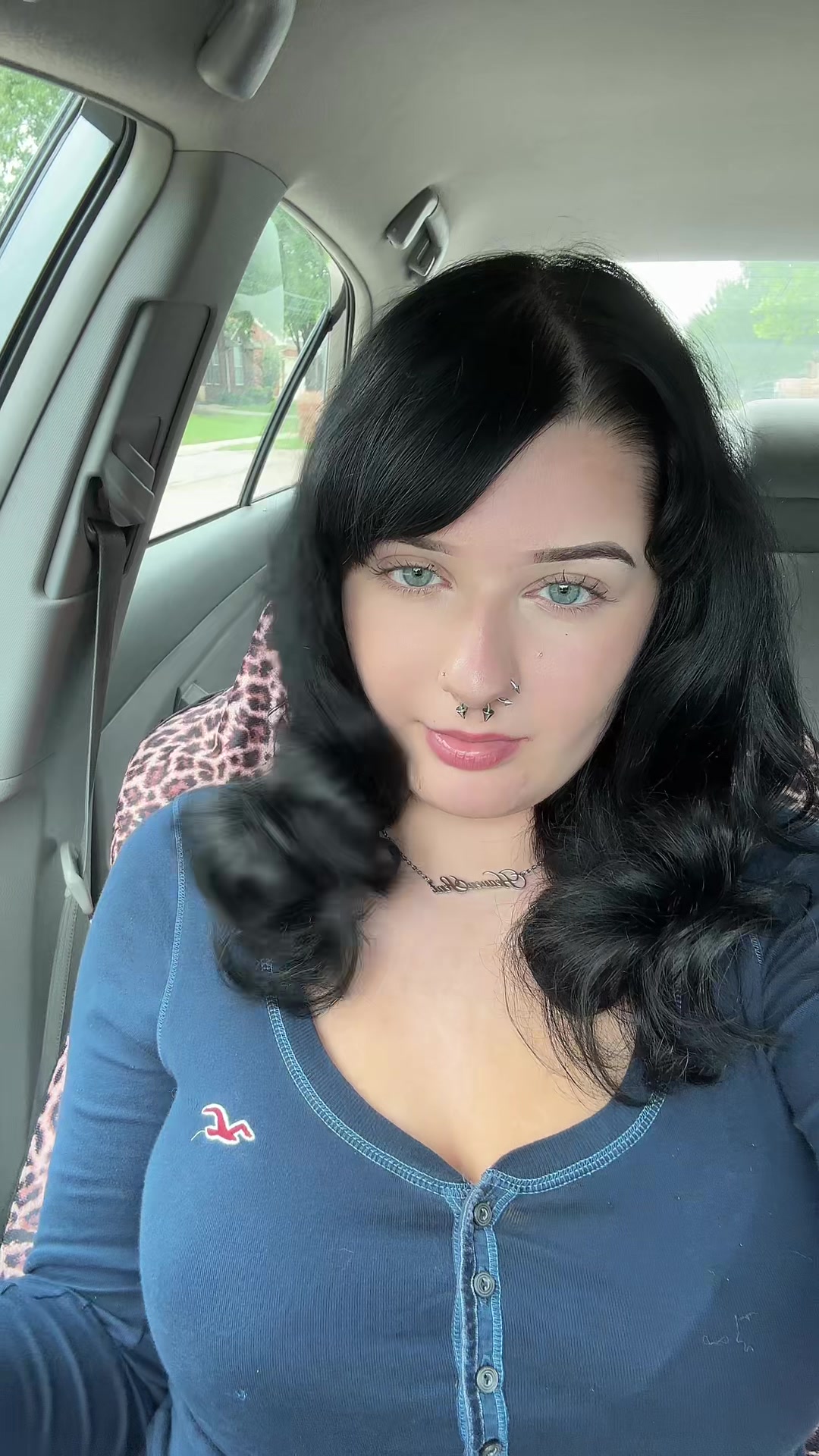 @livingdeadsouls