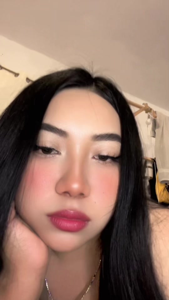 @:3