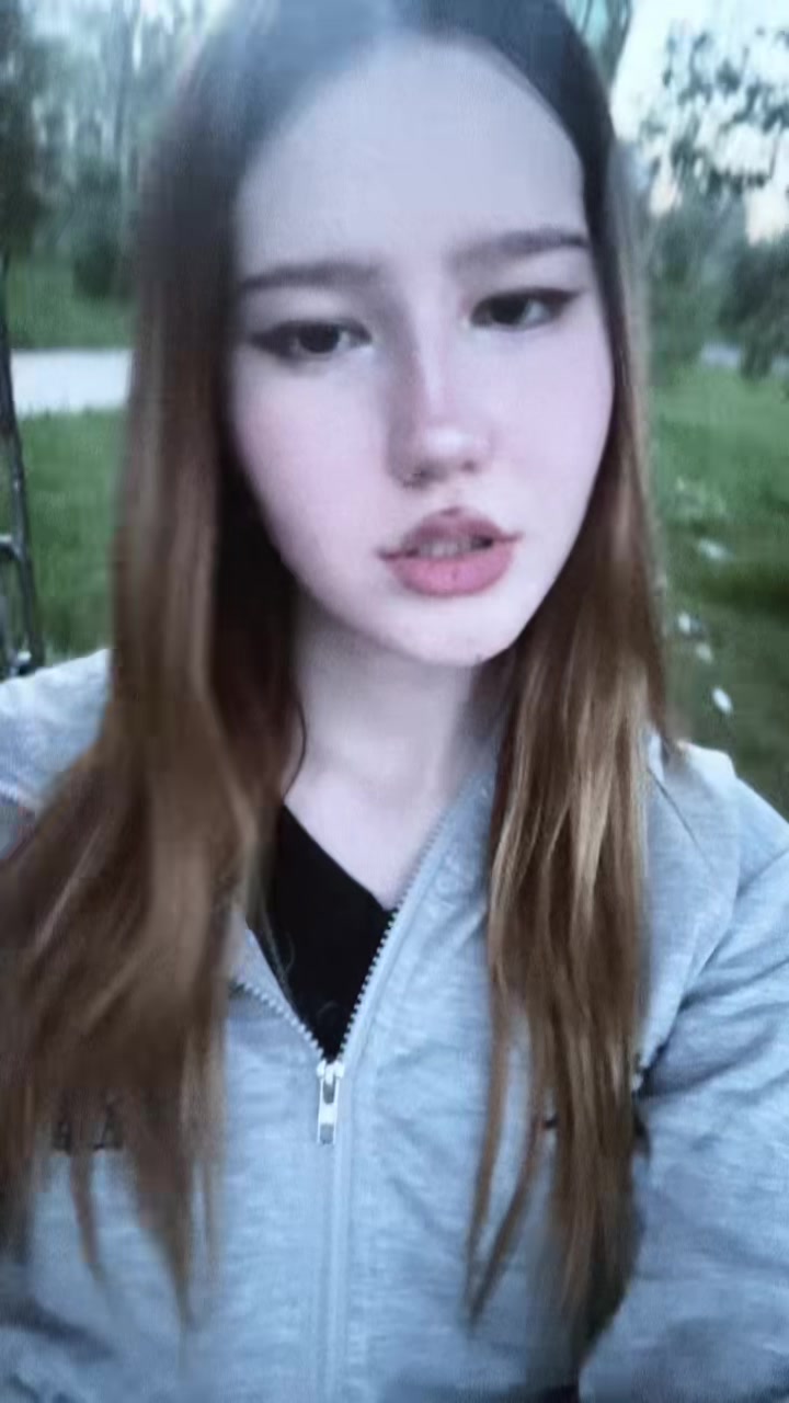 @соня кисс