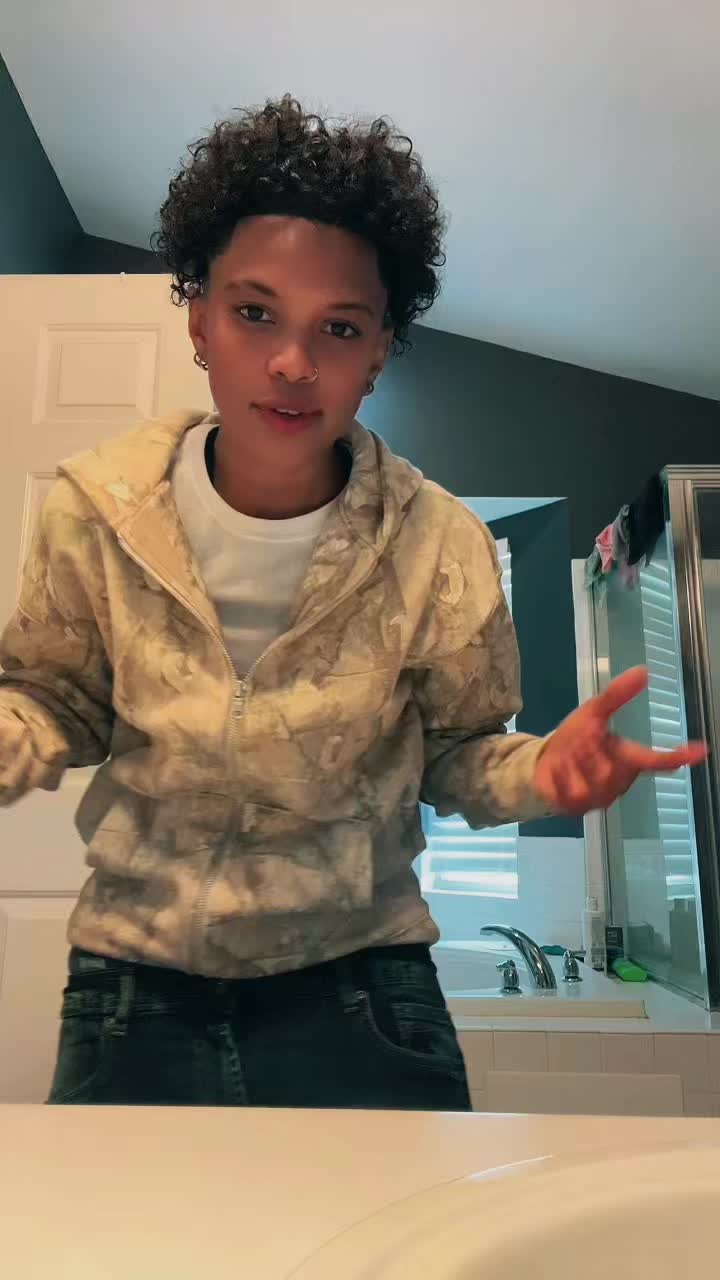 @Briana 🏳️🌈