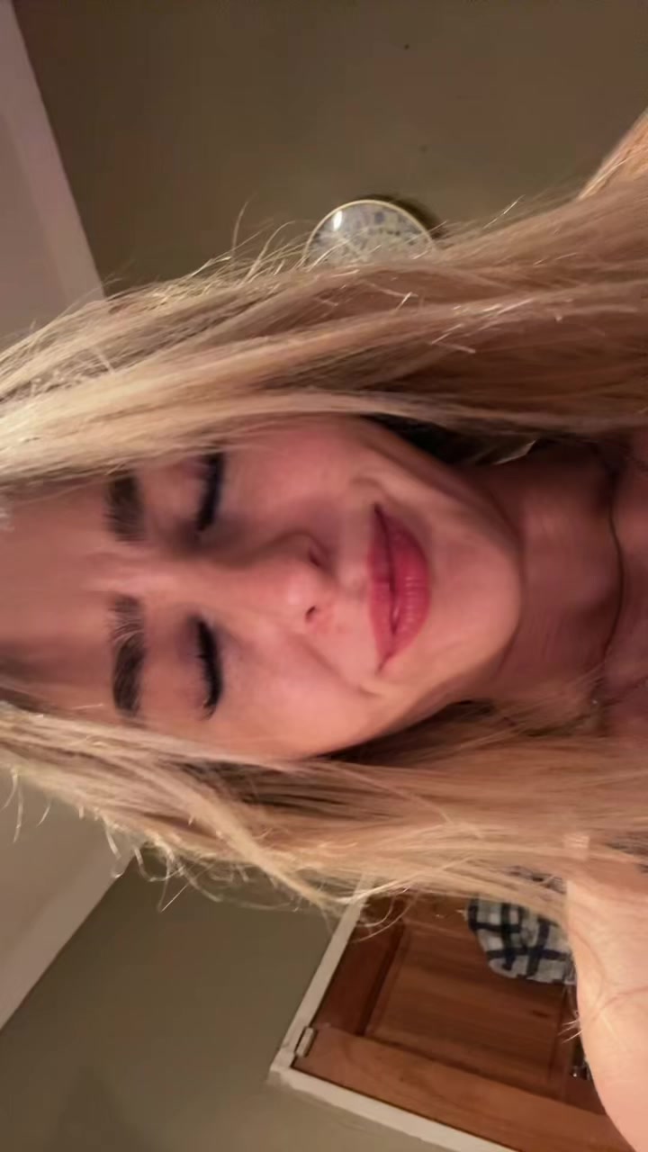 @damndanel_