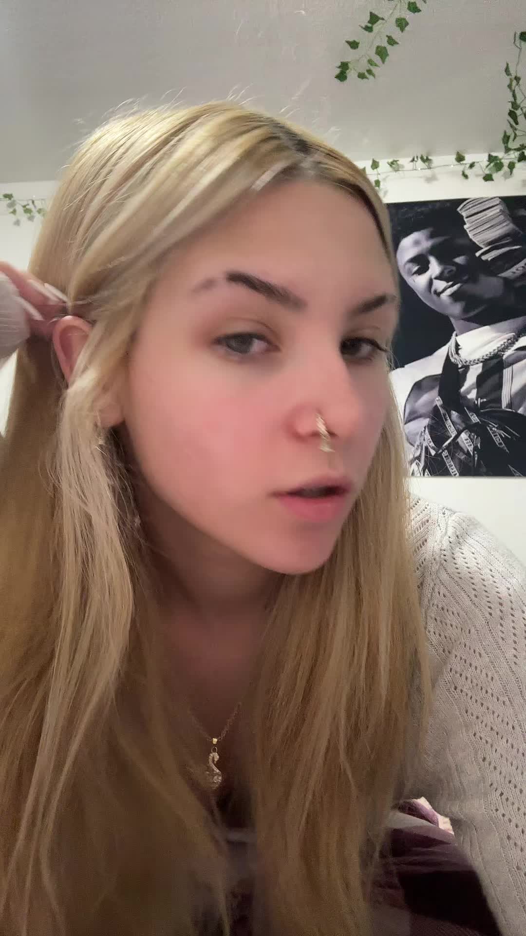 @jayyy