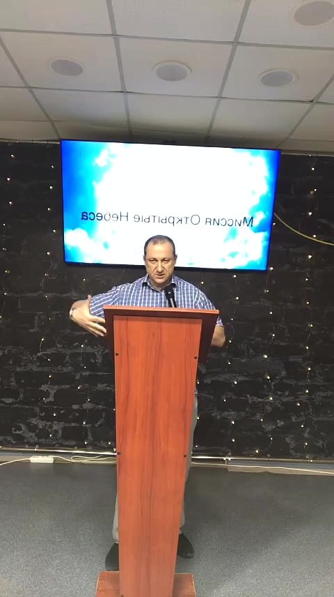 @максим волчков