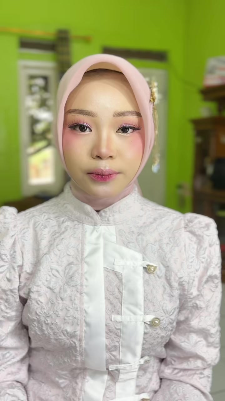 @nazma makeup