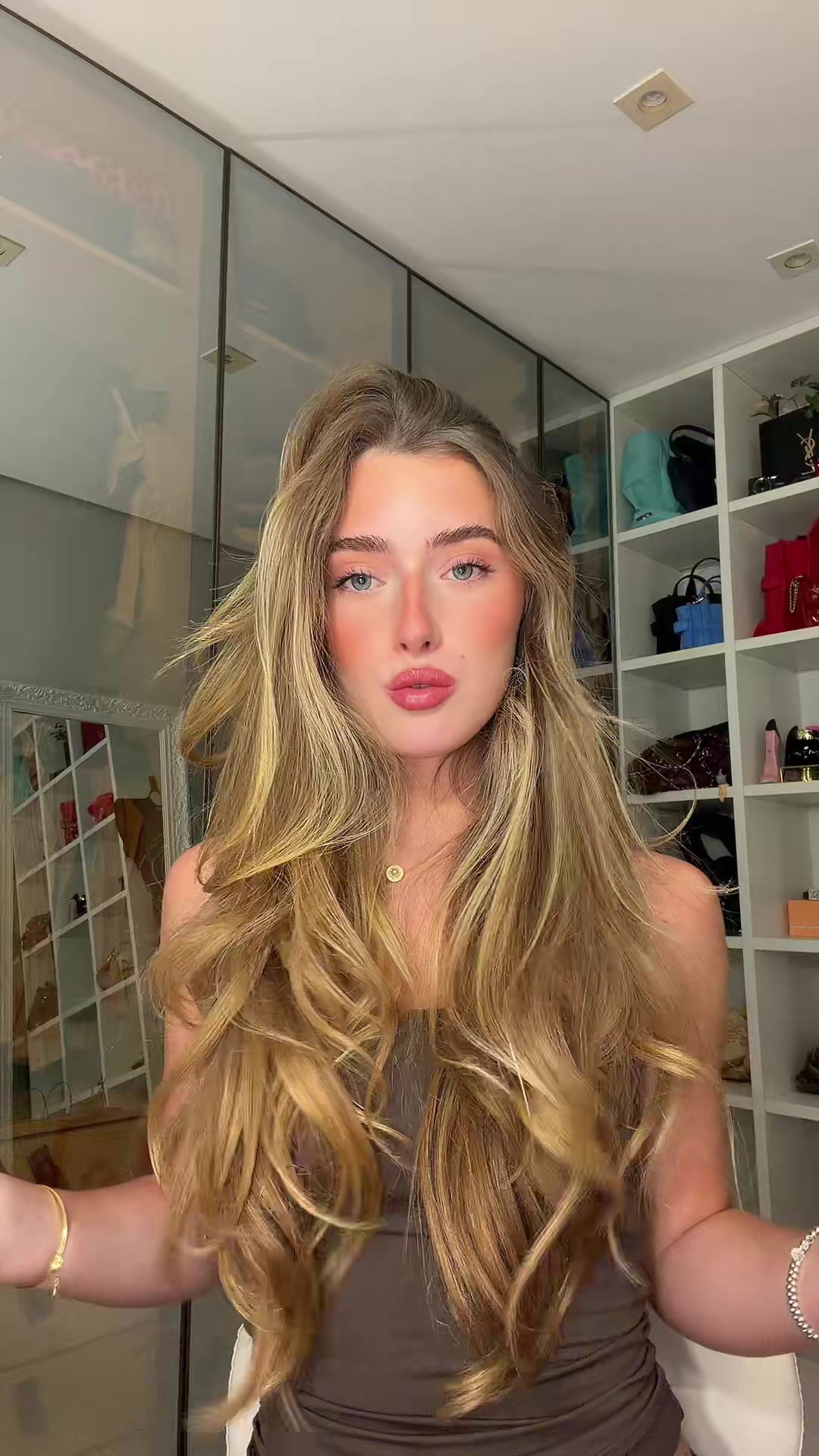 @KYARA KOGUT