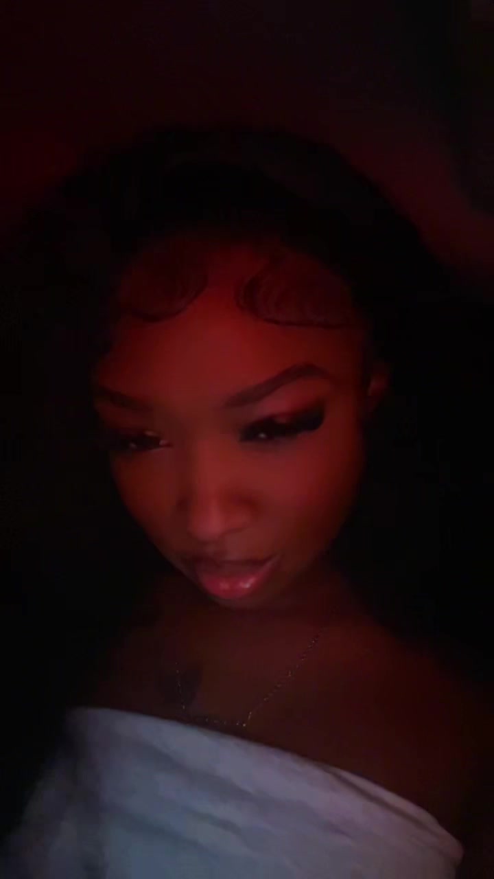 @errthangpretty