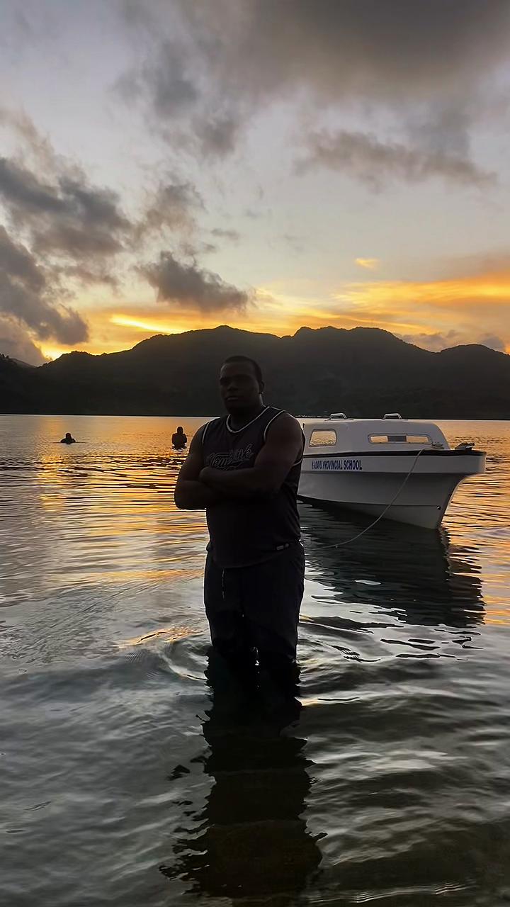 @Nomu Liga,Nomu Laga 🦜🌴🍀🇫🇯