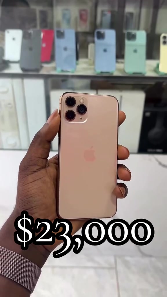 @iphone Center Jamaica