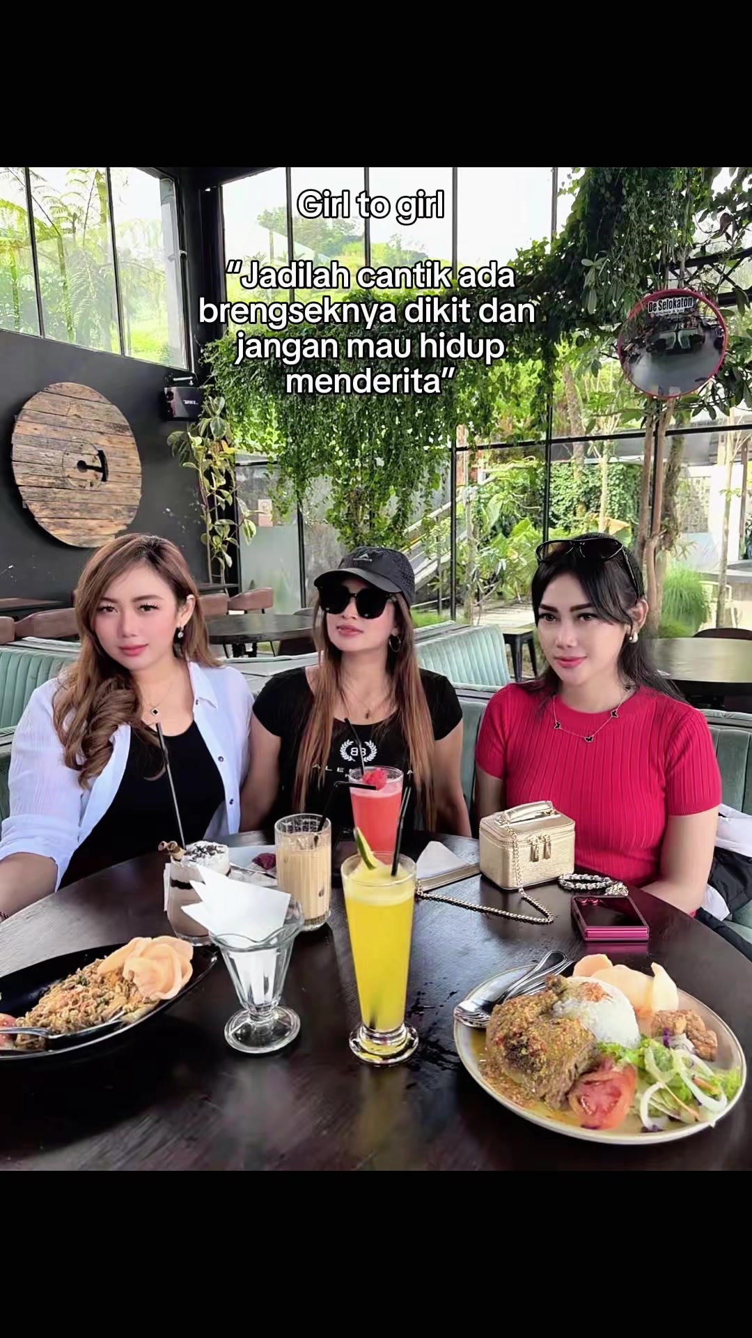 @Dewi amour👑💋