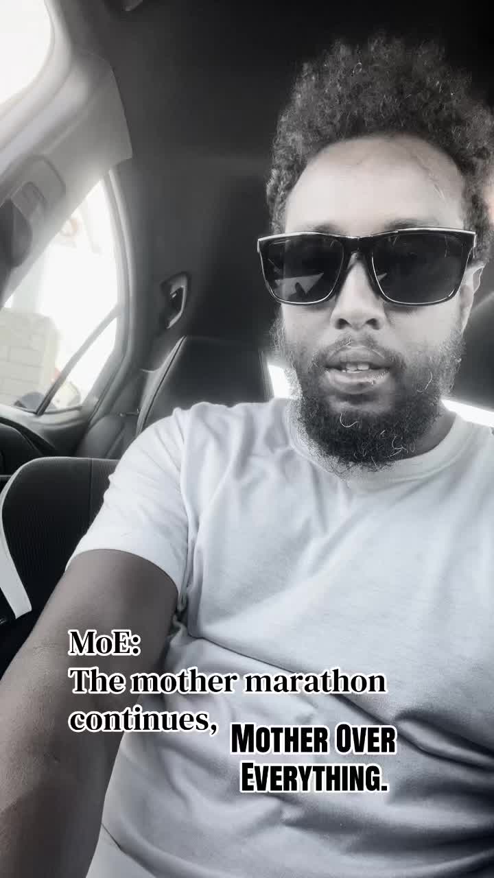 @RaaxeyeeAkAmommasboy