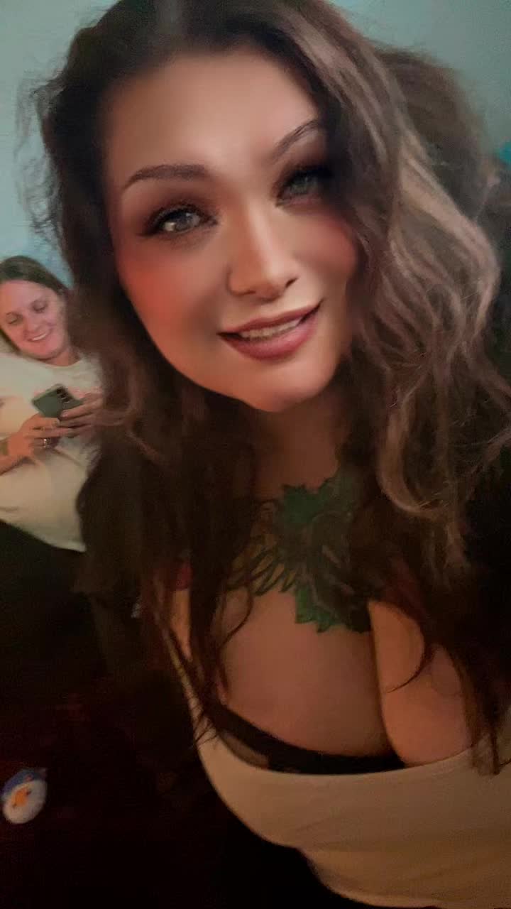 @Krissymoomoo