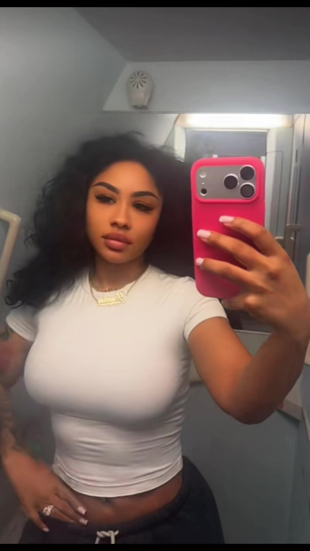 @arifletcherfanpagee