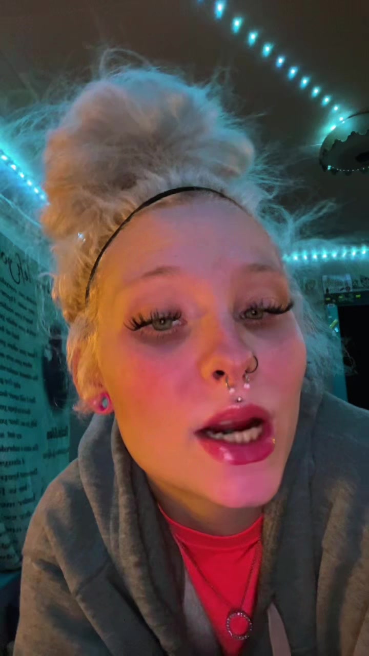 @VanaRae🤪