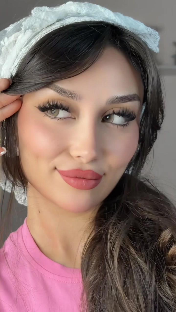 @Taya2002a