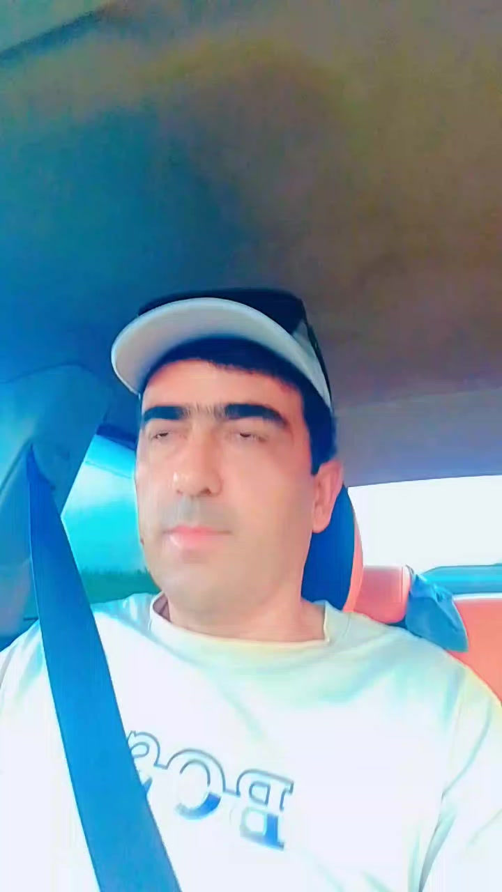 @Бобур