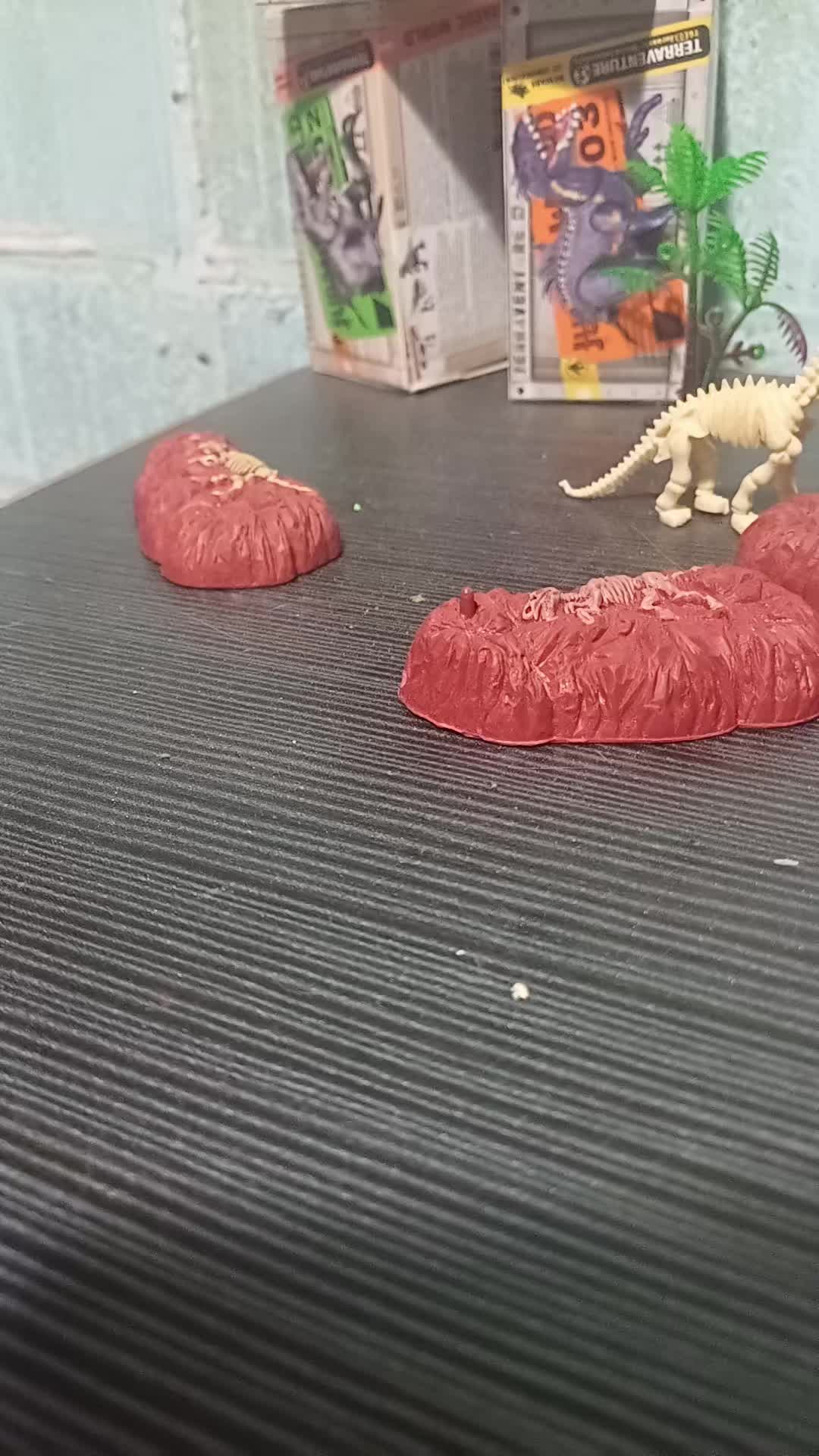 @๐ gorgon the gorgosaurus ๐