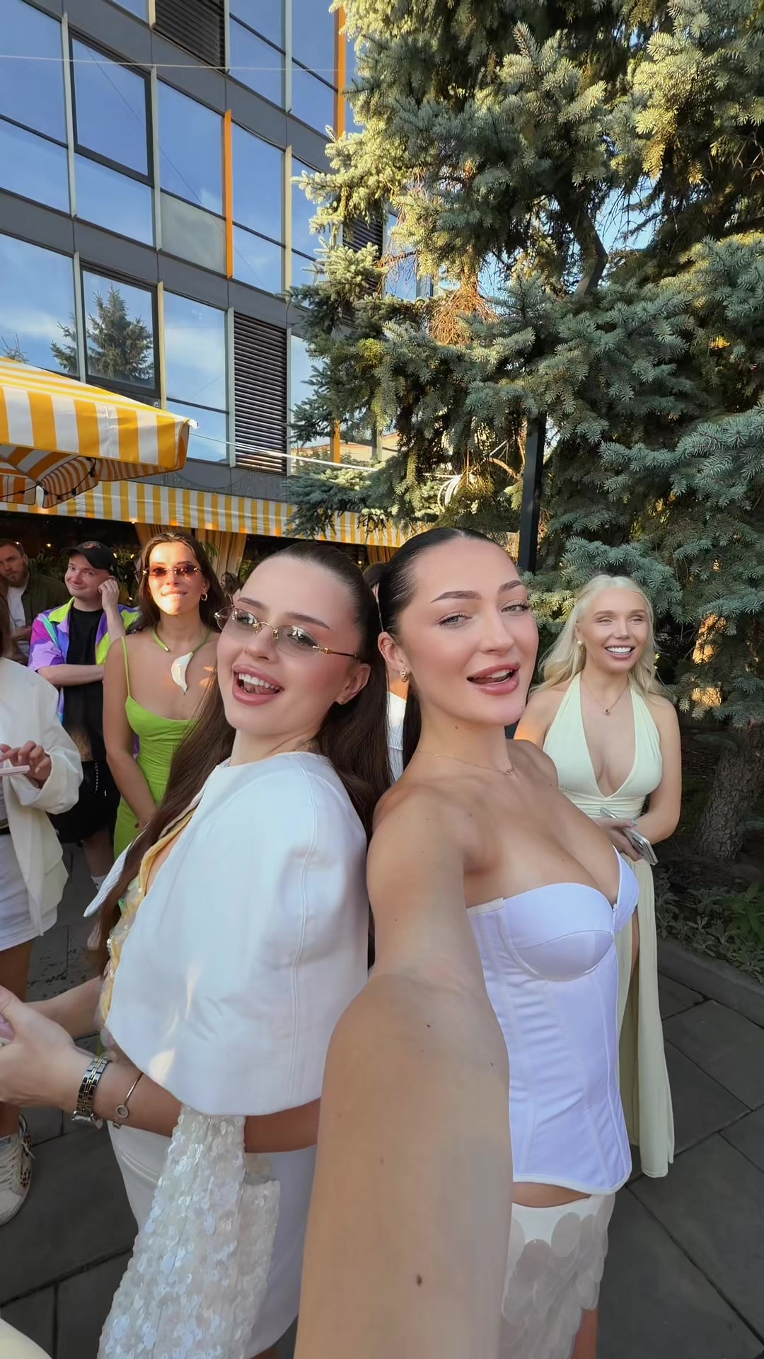 @НАДЮХА ВИШНЕВСЬКА🍒