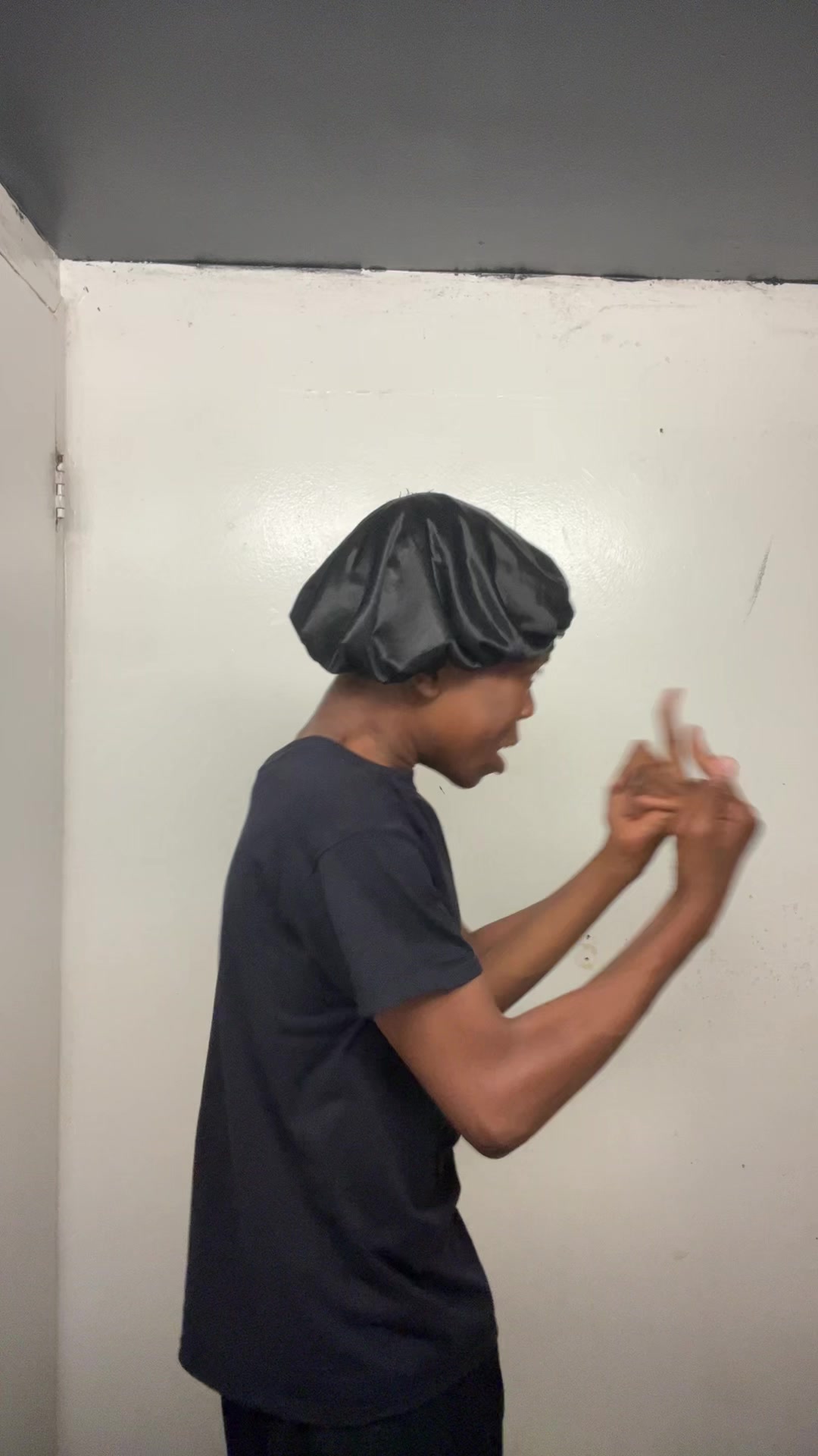 @☮️