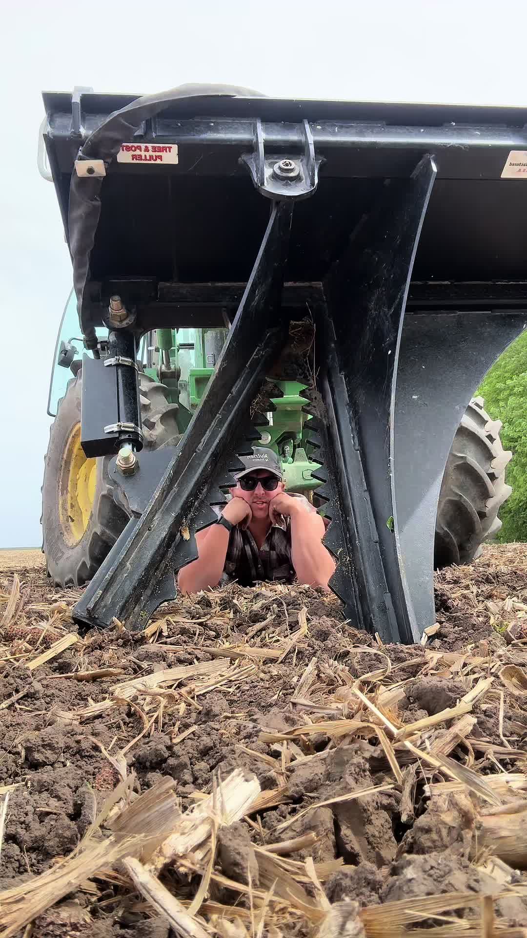 @The Orange Track Farmer