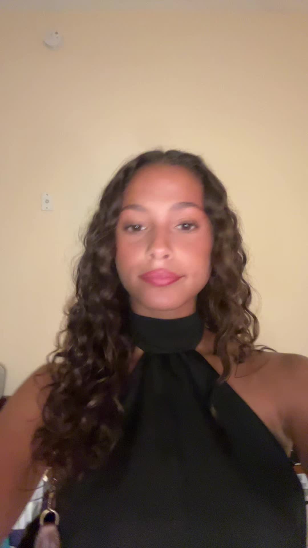 @Avaabowers