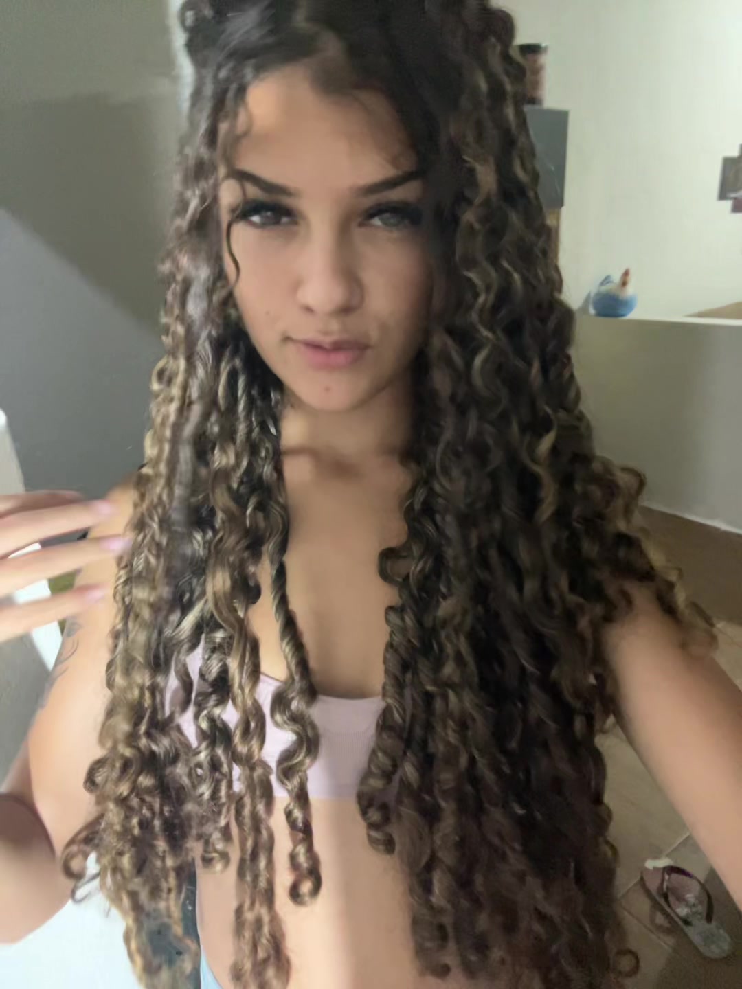 @aniinhasz2