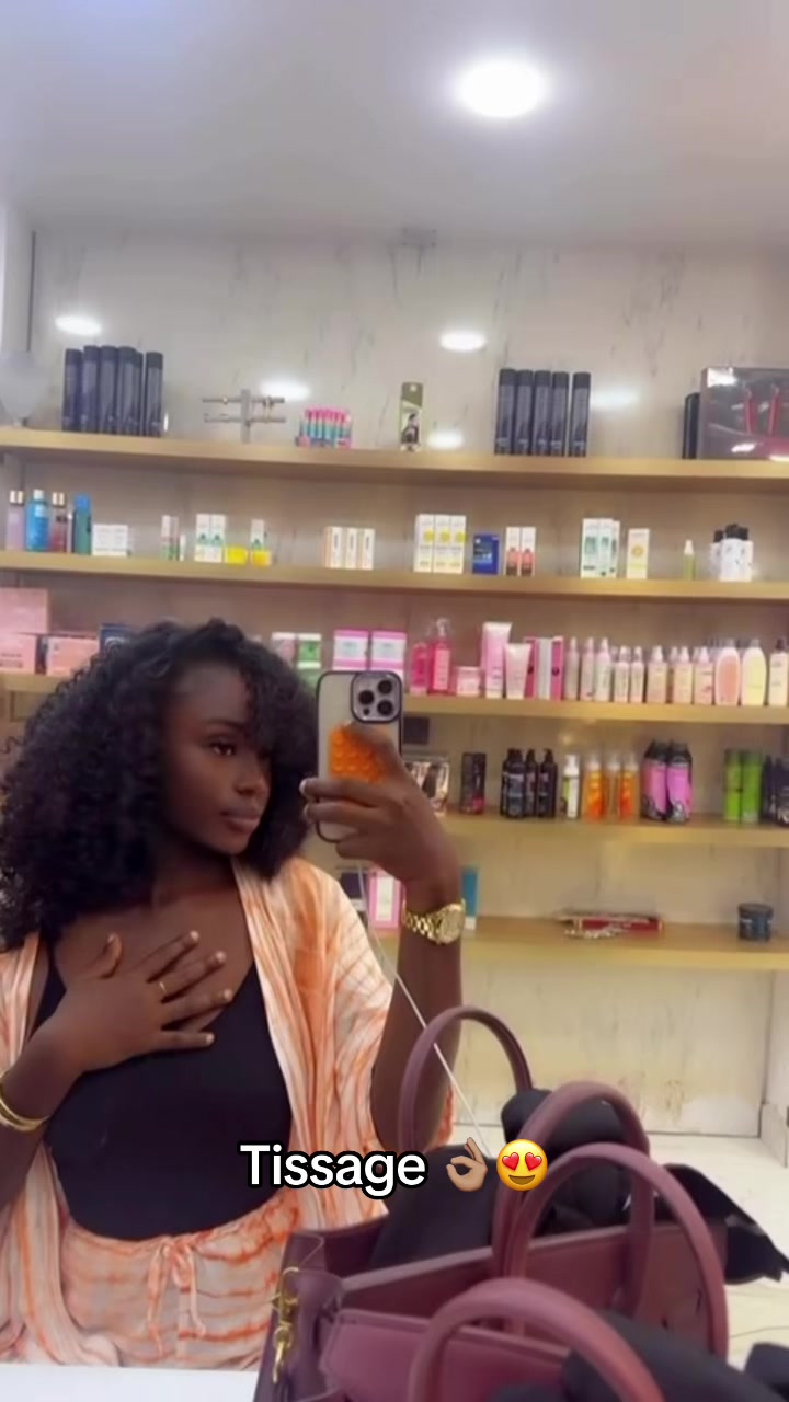@SALON CASANOVA🇬🇳