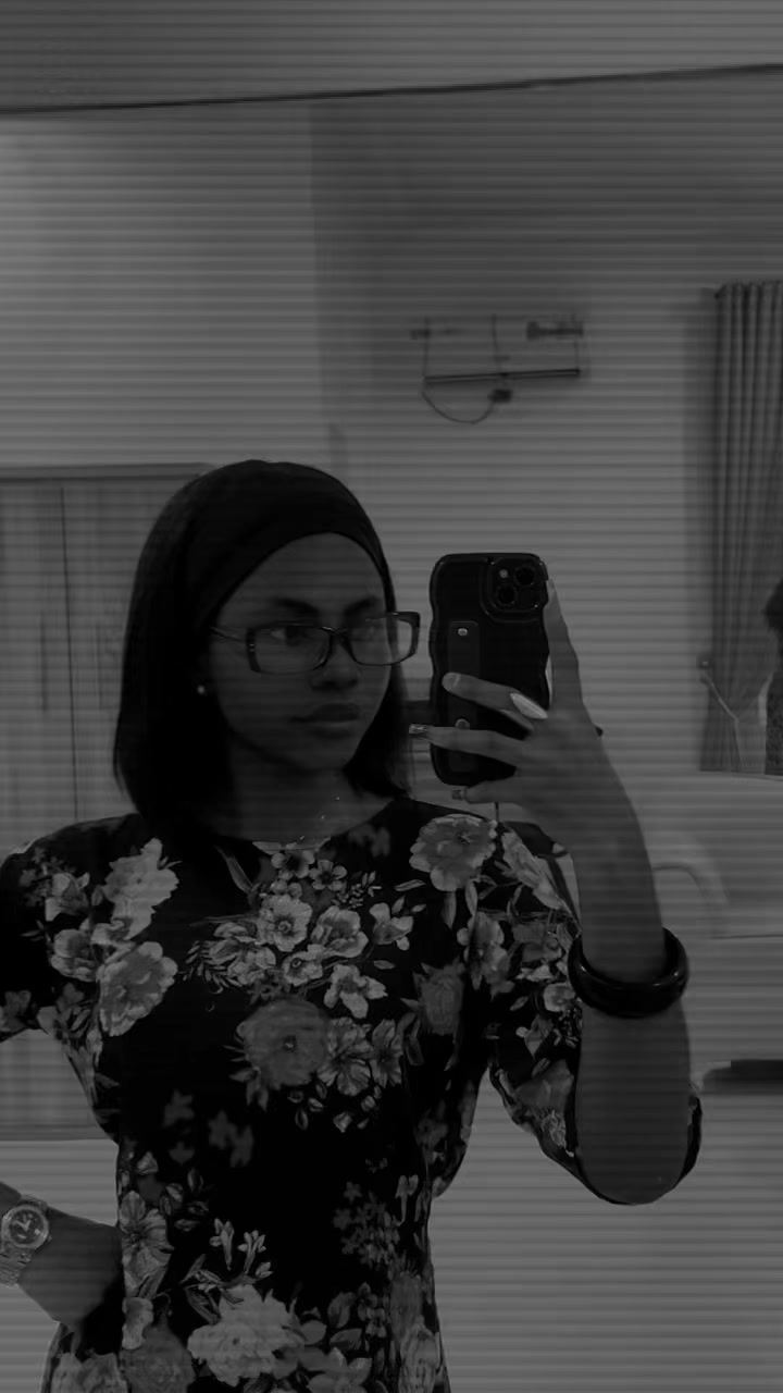@Vicky🥰
