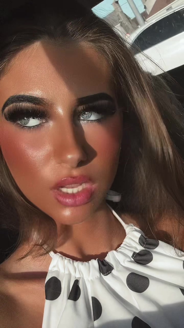 @PAULINE DELANEY