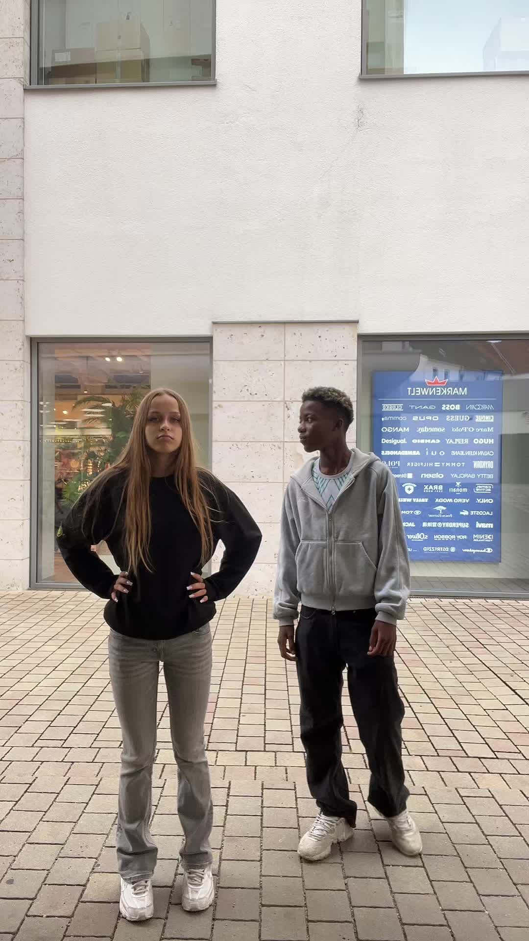 @𝔈𝔪𝔦𝔩𝔶☦︎