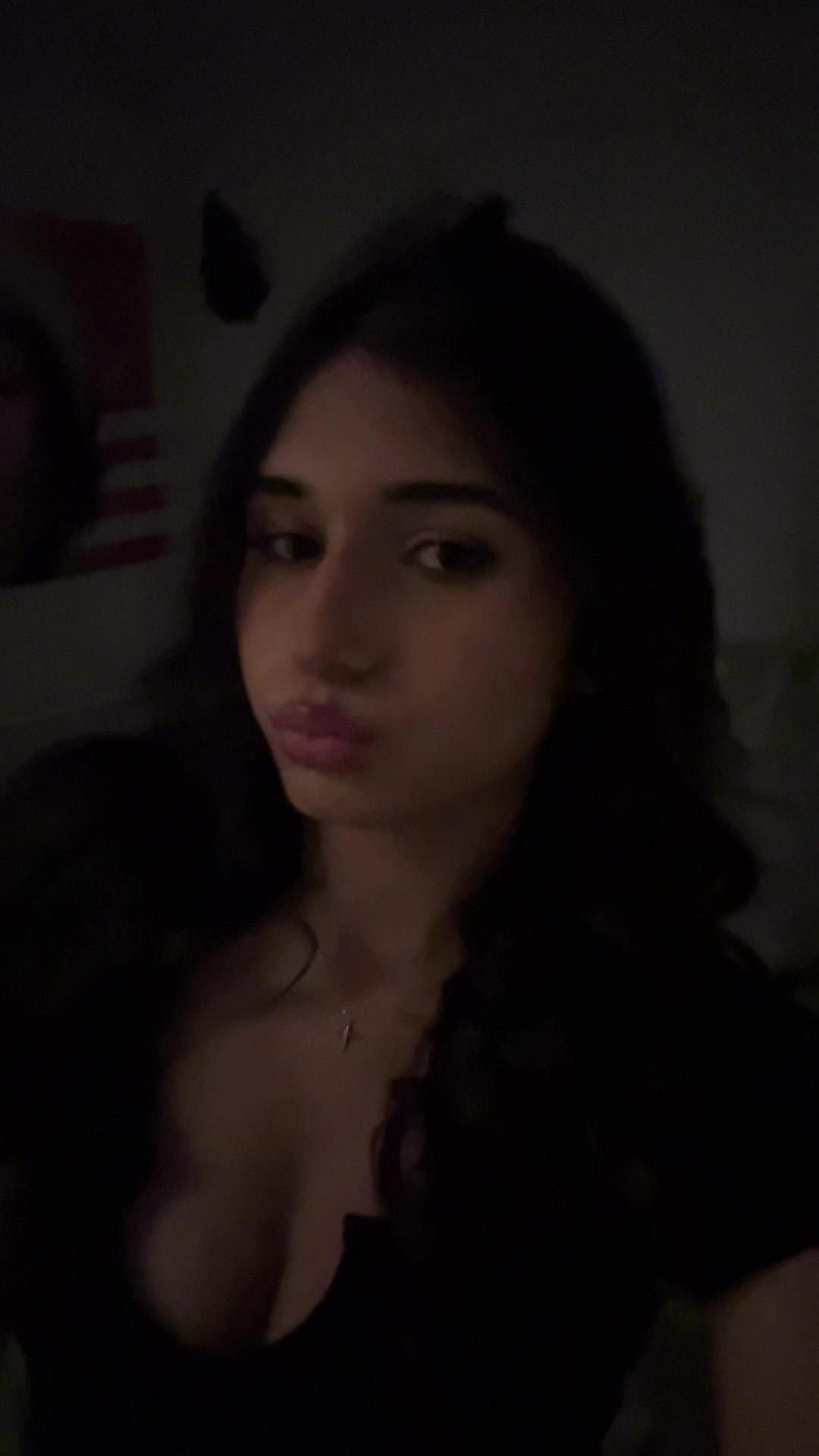 @laura