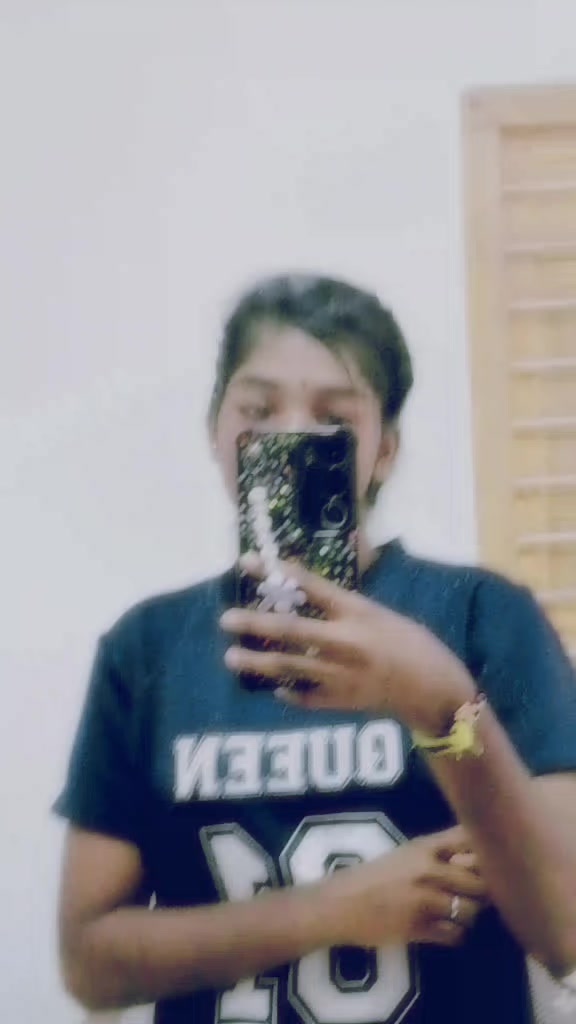 @꧁✌︎S̊m̊i̊l̊e̊ ✌︎Q̊ůe̊e̊n̊✌︎꧂