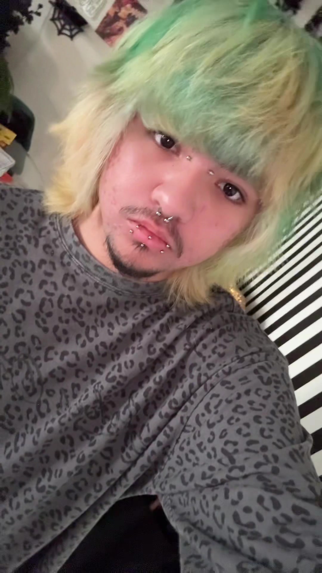 @livingdeadboy