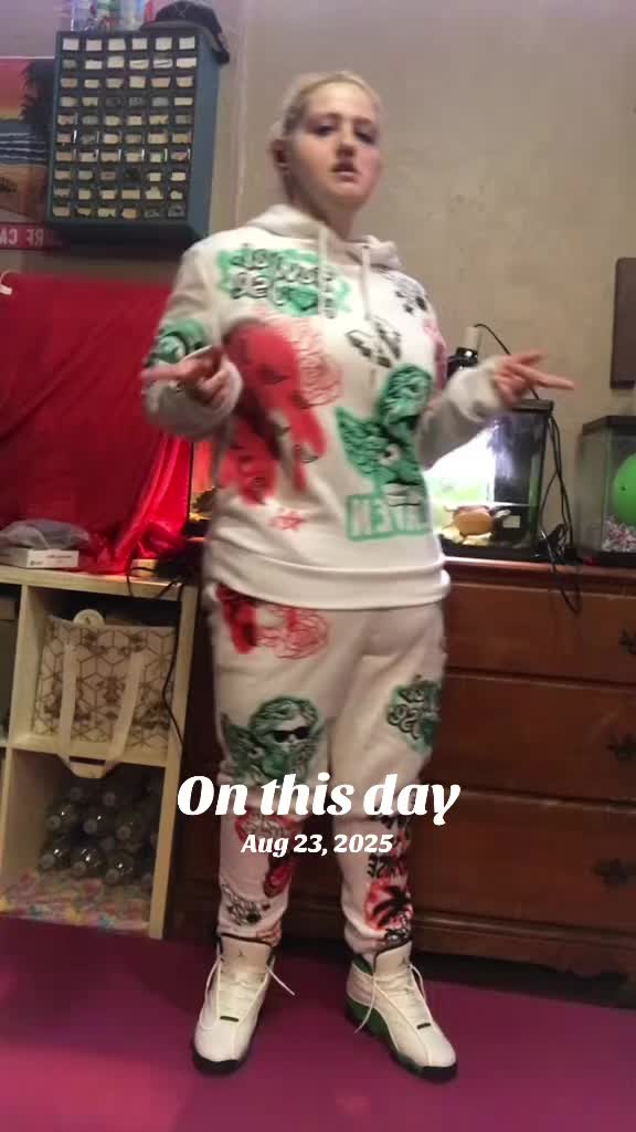 @Ariana