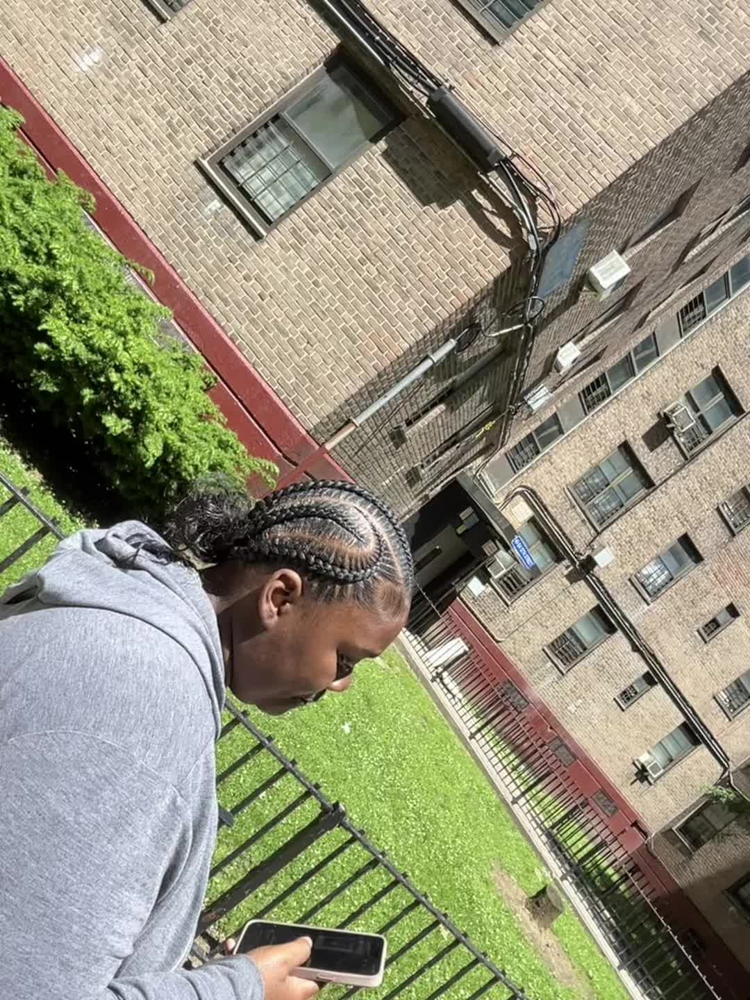 @vonnaleeee