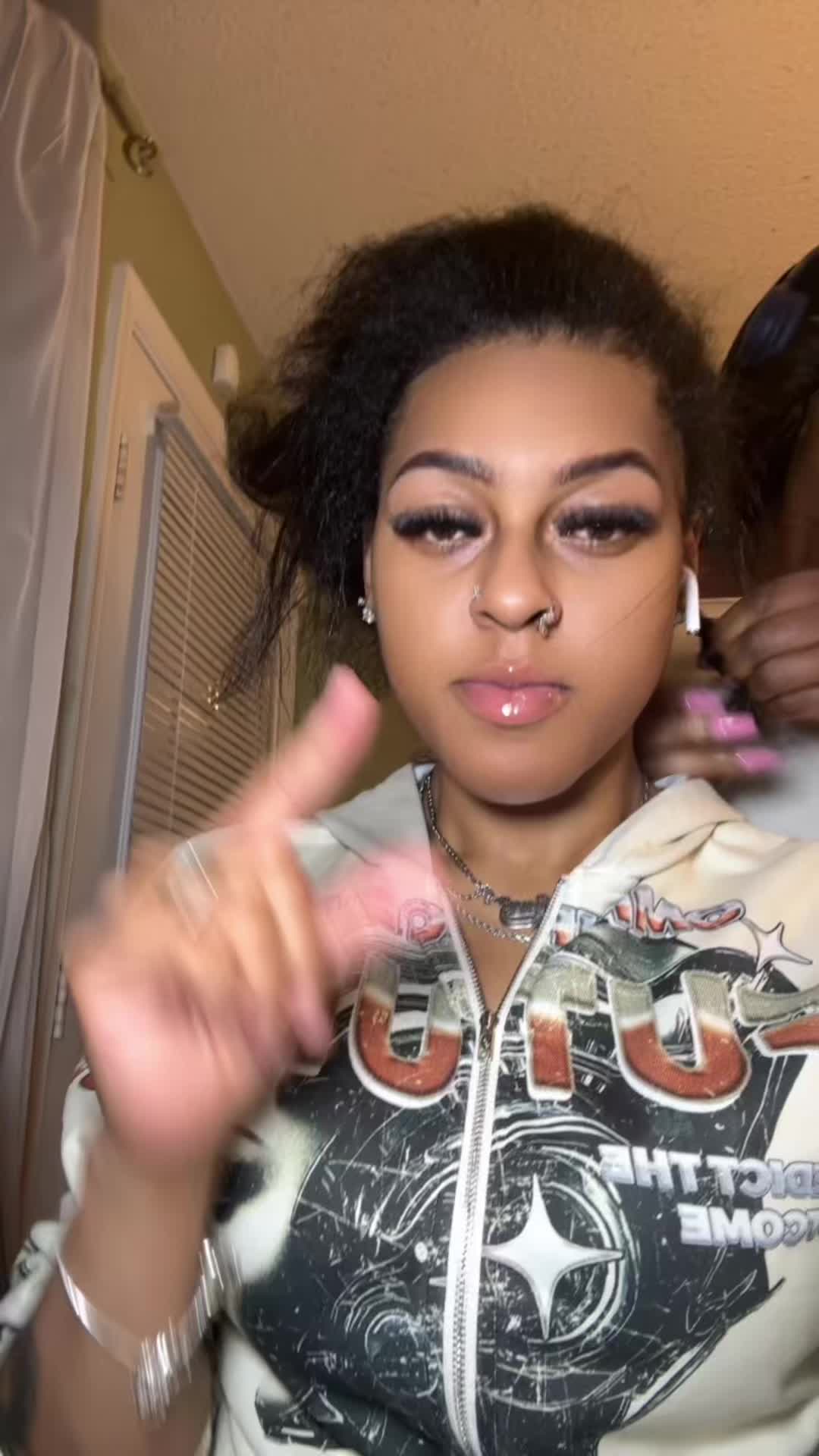 @Lala 💓
