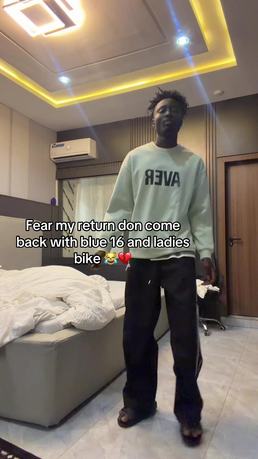 @Louis